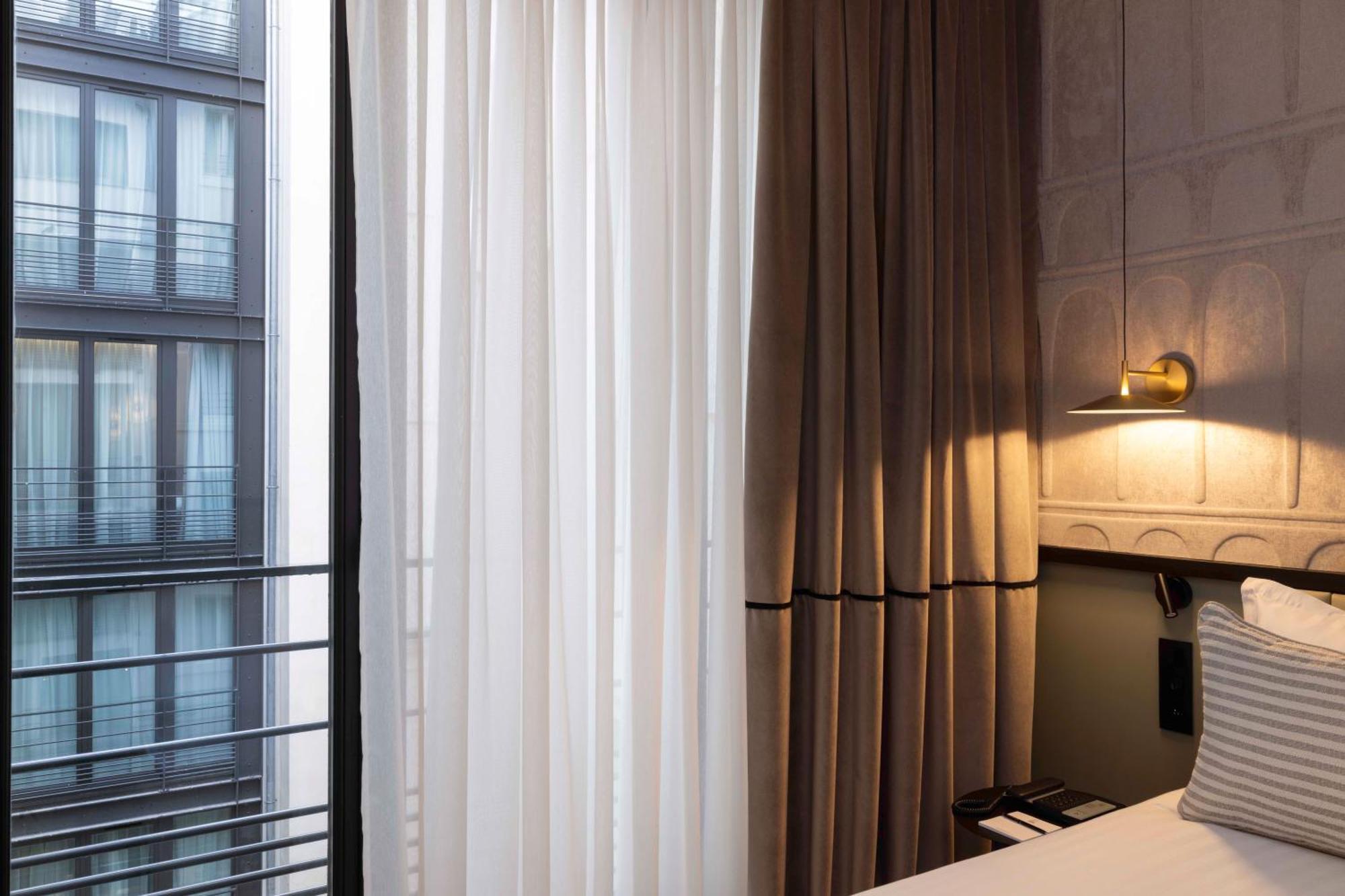 Hotel Grand Coeur Latin Paris Exteriör bild