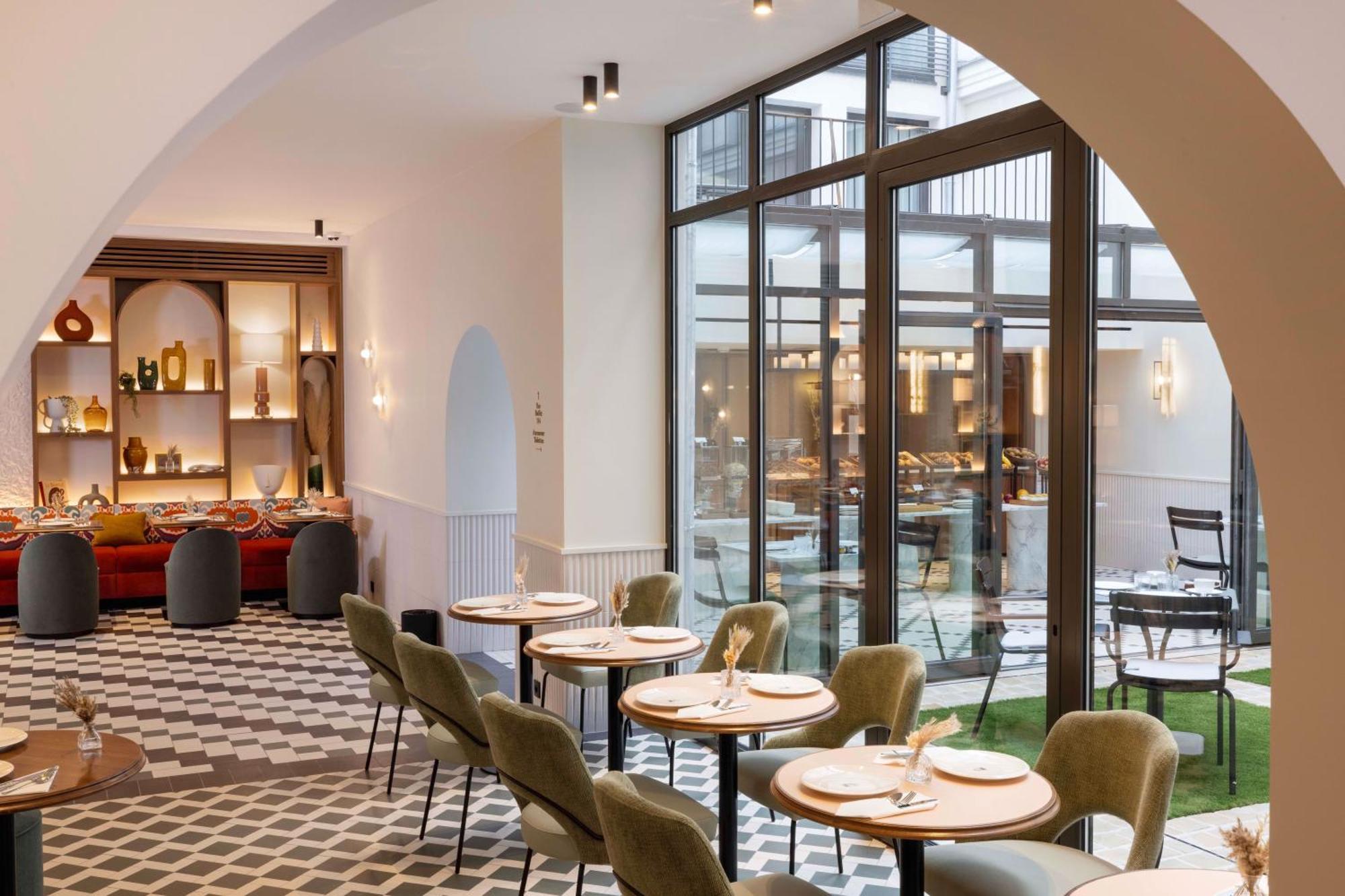 Hotel Grand Coeur Latin Paris Exteriör bild