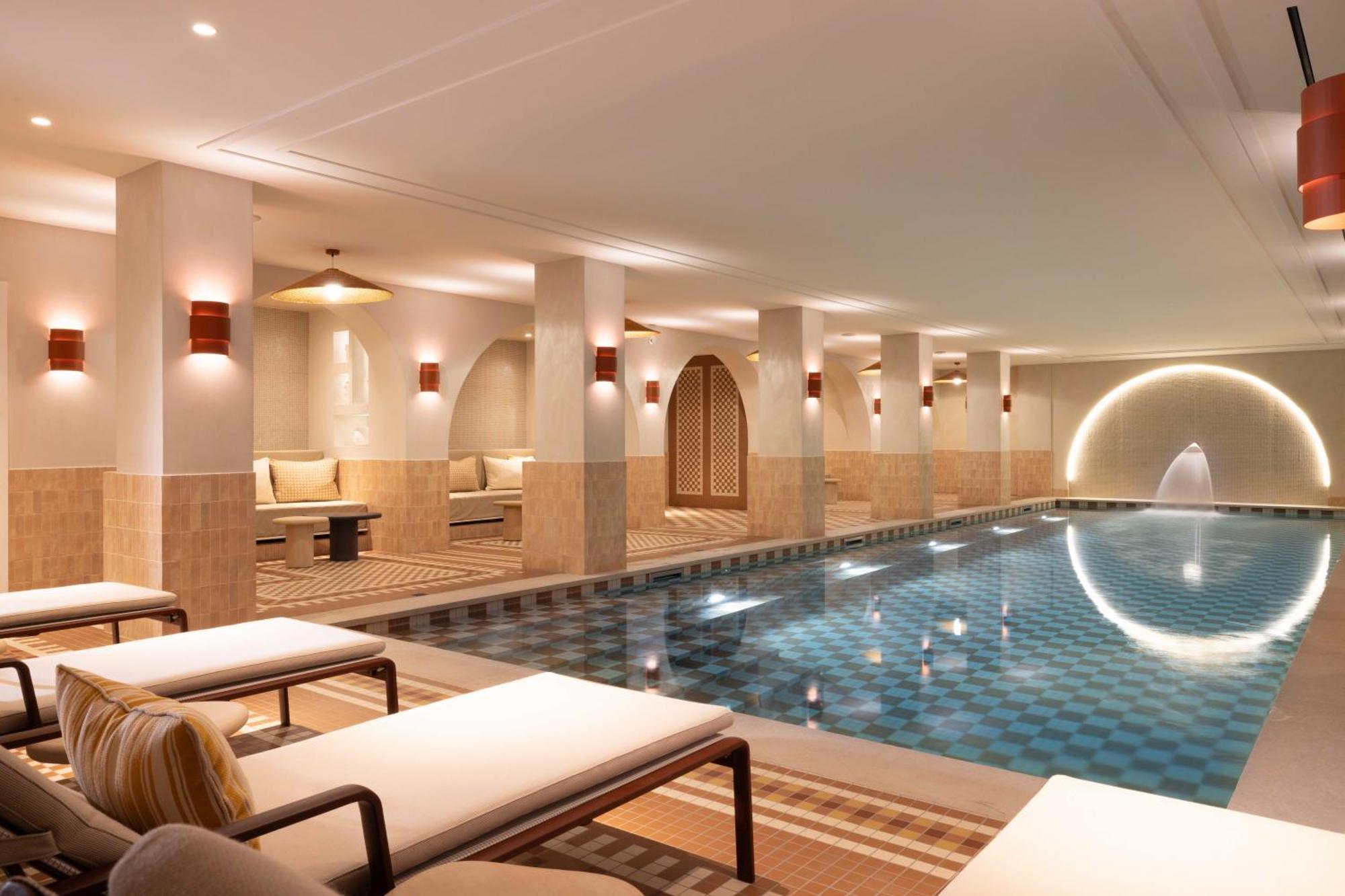 Hotel Grand Coeur Latin Paris Exteriör bild